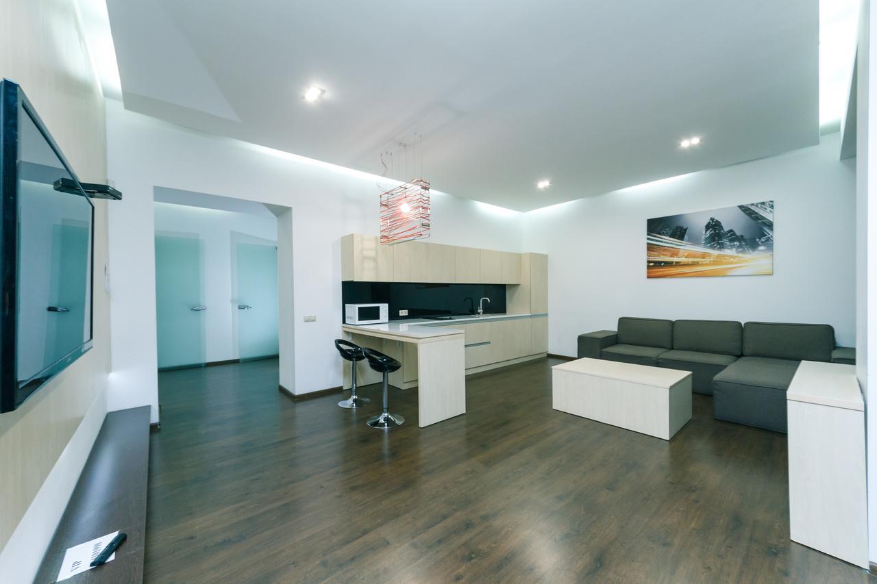 Kreschatik 21 With Terrace 2Br キエフ エクステリア 写真