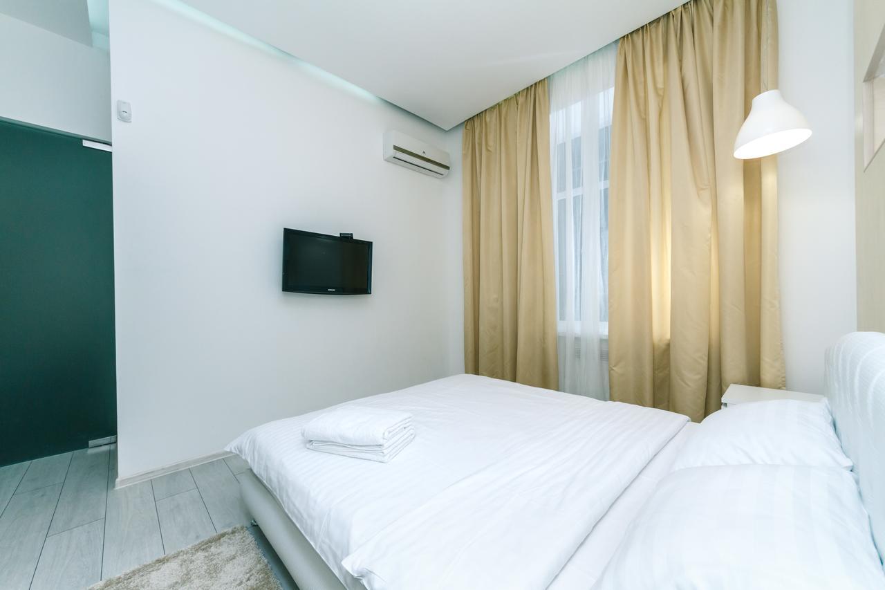 Kreschatik 21 With Terrace 2Br キエフ エクステリア 写真